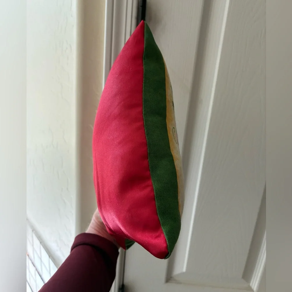 Express festive pillows